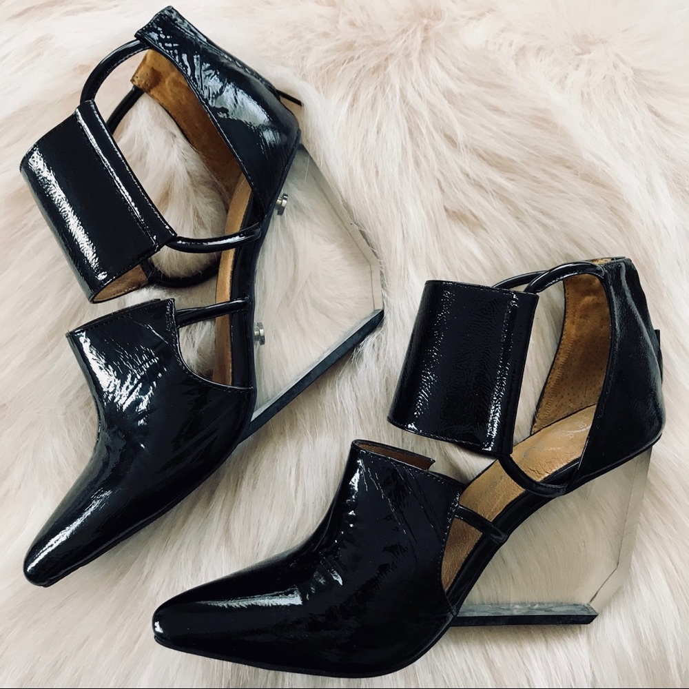 JEFFREY CAMPBELL DEVANDRA BOOTIE SZ 9.5